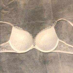 Victoria’s Secret Very Sexy push up bra